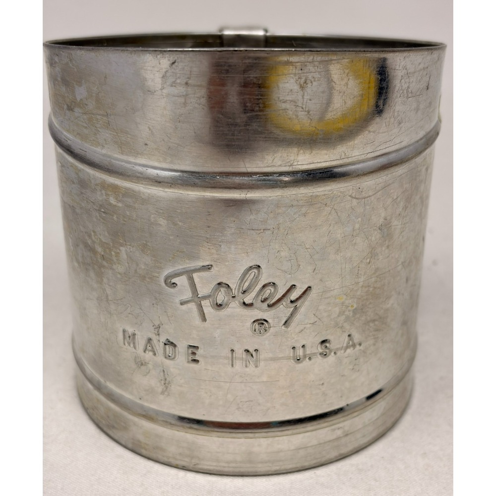 Vintage Foley 4" Flour Sifter Hand Crank Squeeze Handle USA Aluminum Cup